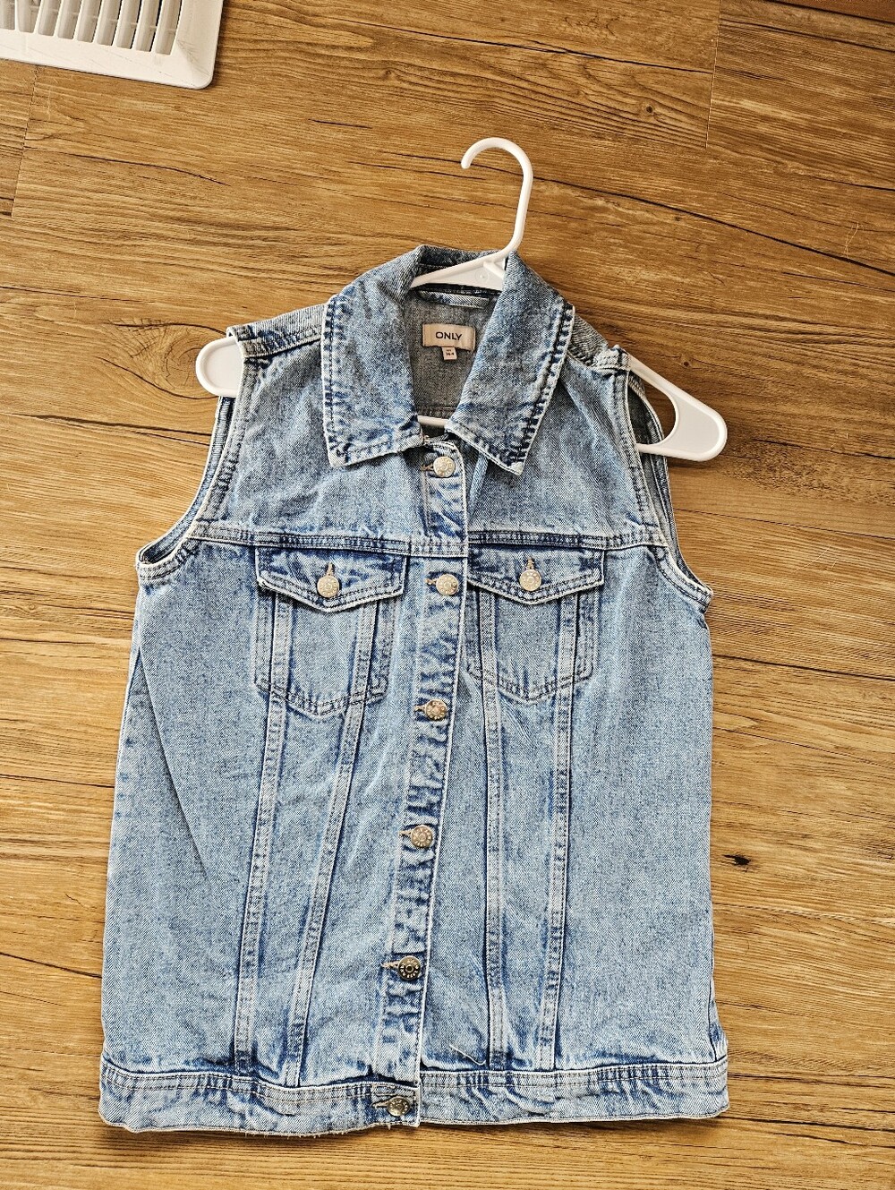 ONLY Light Wash Sleeveless Denim Jacket Vest